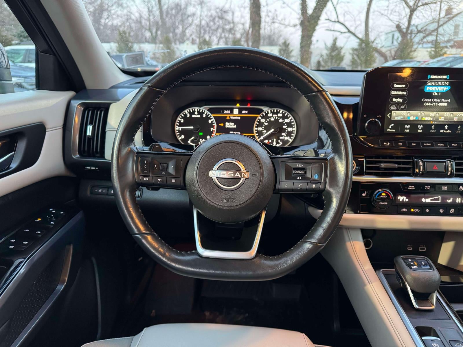 2022 Nissan Pathfinder SL 4WD