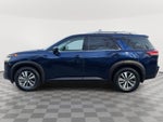 2022 Nissan Pathfinder SL 4WD