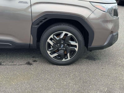 2025 Subaru Forester Premium Hybrid