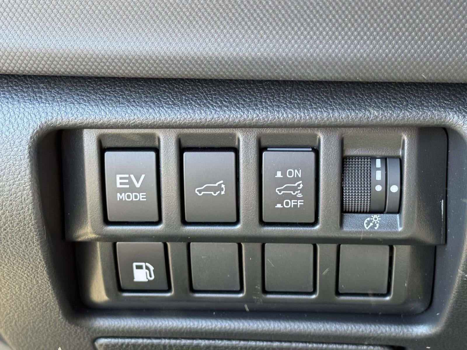 2025 Subaru Forester Limited Hybrid