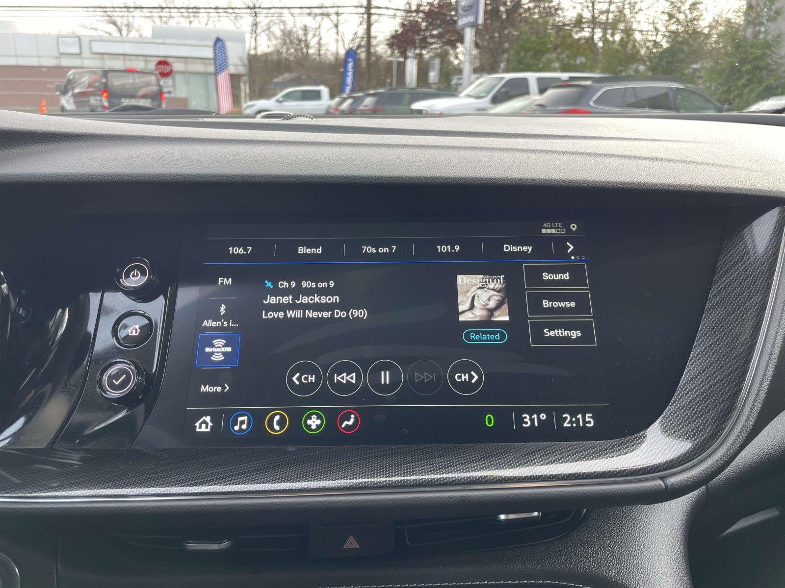 2023 Buick Envision Essence AWD