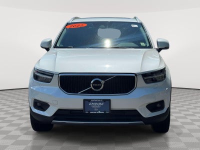 2022 Volvo XC40 T5 Momentum