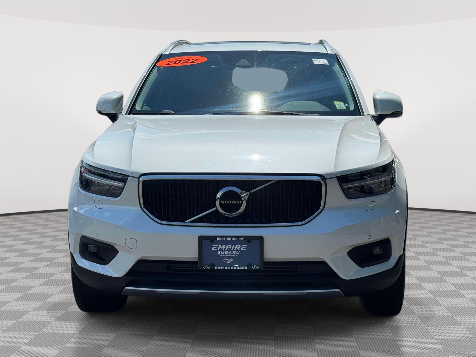 2022 Volvo XC40 T5 Momentum
