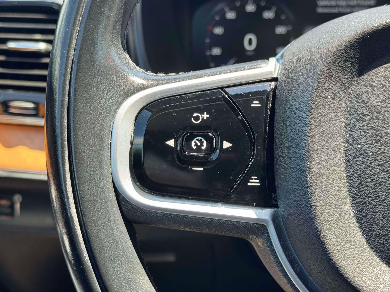 2020 Volvo XC90 T6 Inscription 7 Passenger