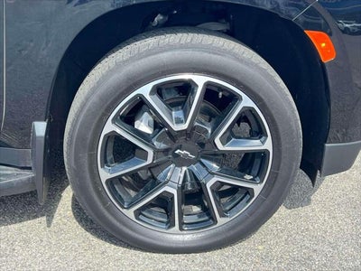 2023 Chevrolet Suburban RST