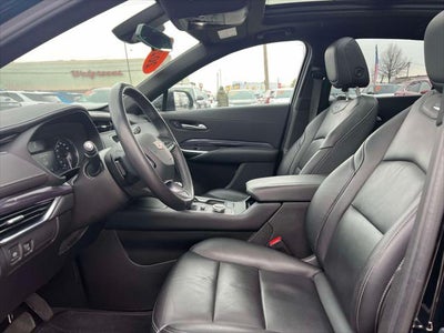 2023 Cadillac XT4 Luxury