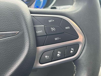 2022 Chrysler Pacifica Hybrid Touring L
