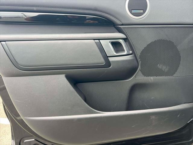 2024 Land Rover Discovery S