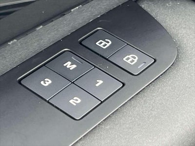 2024 Land Rover Discovery S