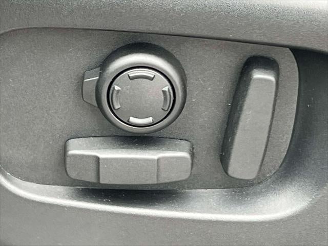 2024 Land Rover Discovery S