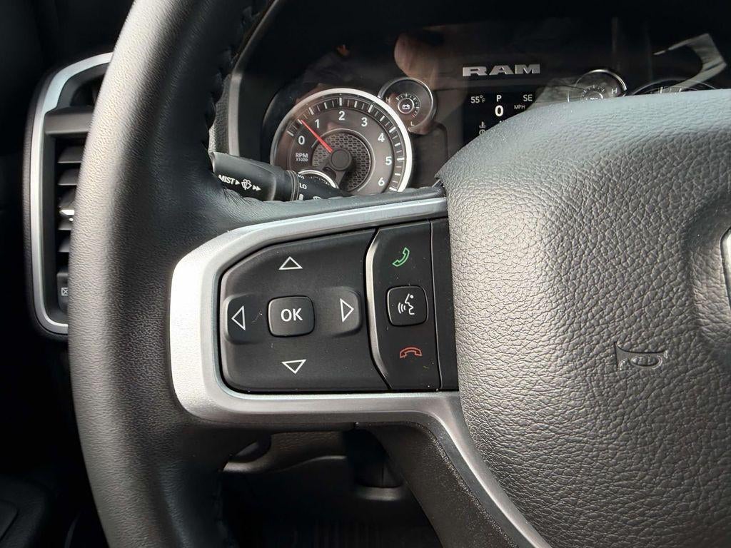 2023 RAM 1500 Big Horn Crew Cab 4x4 64' Box