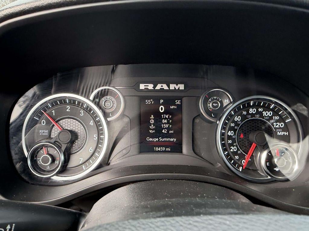 2023 RAM 1500 Big Horn Crew Cab 4x4 64' Box