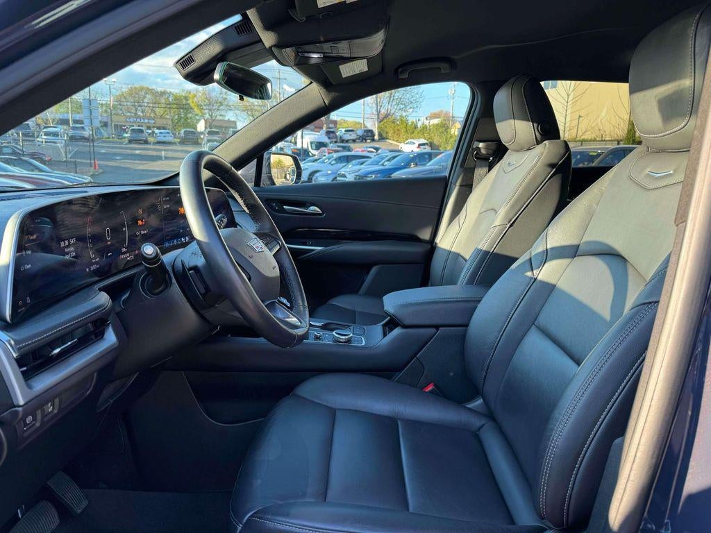 2024 Cadillac XT4 AWD Luxury