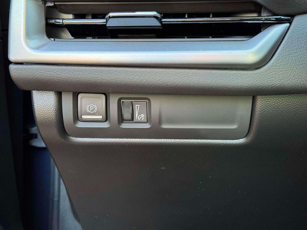 2024 Cadillac XT4 AWD Luxury