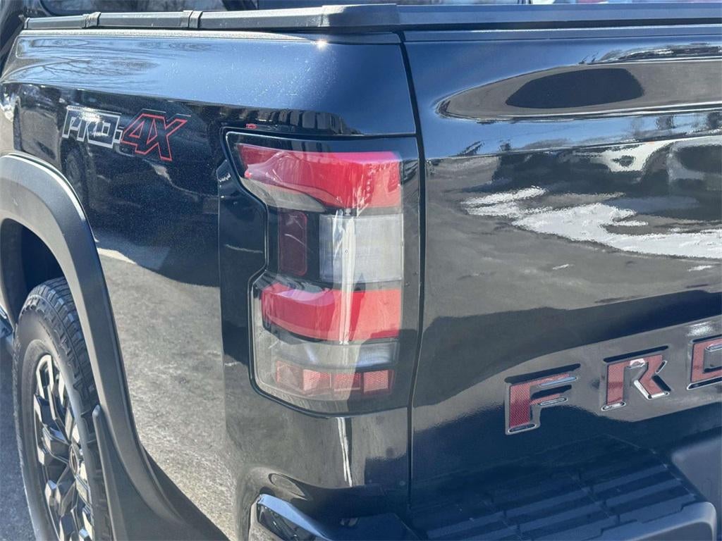 2022 Nissan Frontier Crew Cab PRO-4X 4x4