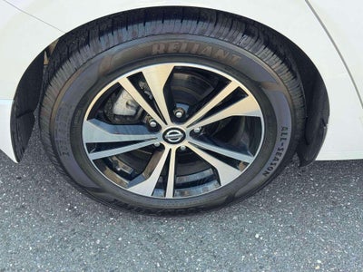 2021 Nissan Sentra SV Xtronic CVT