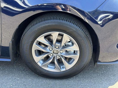 2024 Toyota Sienna LE
