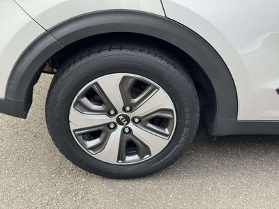 2017 Kia Niro LX