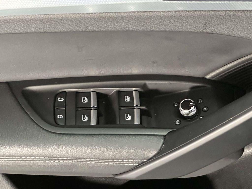 2025 Audi Q5 Sportback Premium Plus 45 TFSI S line quattro S tronic