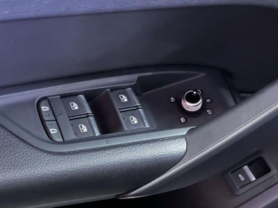 2023 Audi Q5 Premium 40 TFSI quattro S tronic