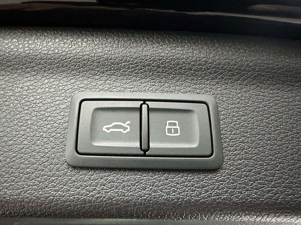 2024 Audi Q3 Premium 40 TFSI quattro Tiptronic