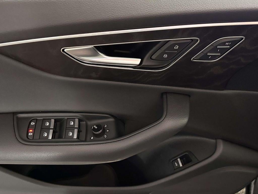 2023 Audi Q8 Premium 55 TFSI quattro Tiptronic