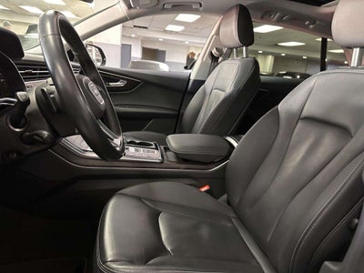 2023 Audi Q8 Premium 55 TFSI quattro Tiptronic