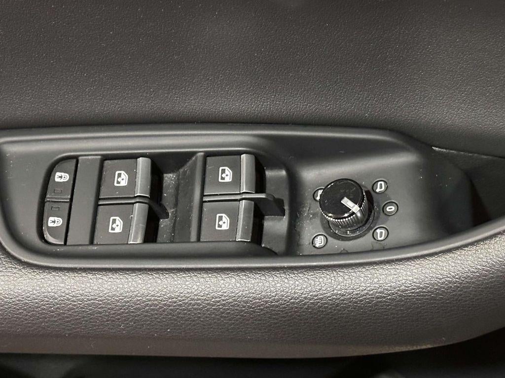 2025 Audi Q8 Premium 55 TFSI quattro