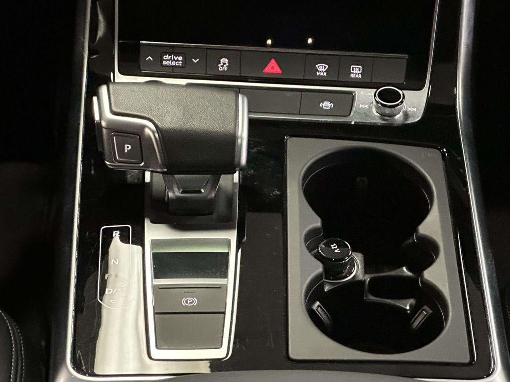 2025 Audi Q8 Premium 55 TFSI quattro