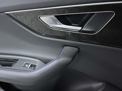 2025 Audi Q8 Premium 55 TFSI quattro