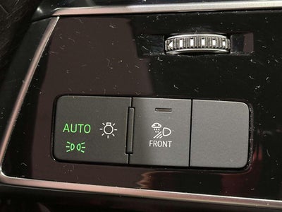 2025 Audi Q8 Premium 55 TFSI quattro