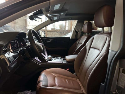 2022 Audi Q8 Premium 55 TFSI quattro Tiptronic