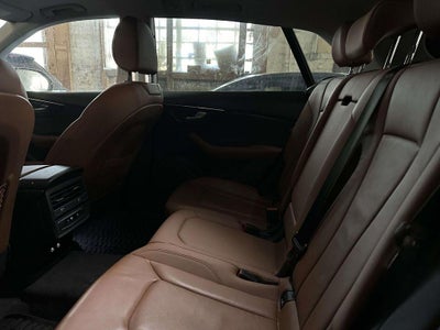 2022 Audi Q8 Premium 55 TFSI quattro Tiptronic