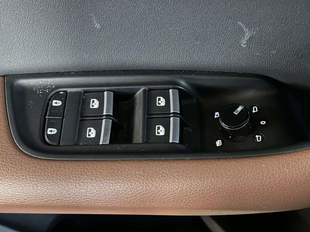 2022 Audi Q8 Premium 55 TFSI quattro Tiptronic