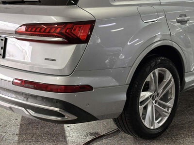 2022 Audi Q7 Premium Plus 55 TFSI quattro Tiptronic